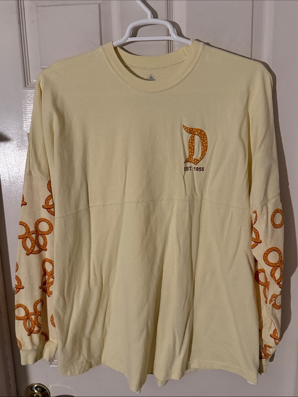 Disneyland XXL Mickey Pretzel Spirit Jersey in Light Yellow